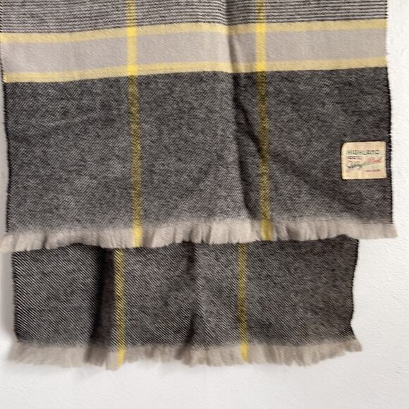 Vintage 100% Zephyr Wool plaid fringe hem winter warm scarf - Picture 2 of 5